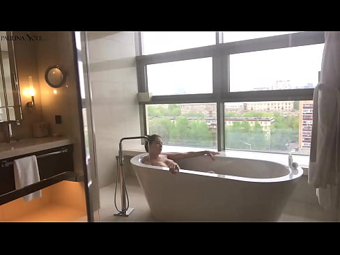 ❤️ Enorm babe som passionerat runkar av sin fitta i badrummet Pornvideo at sv.pornobot.ru ❌️